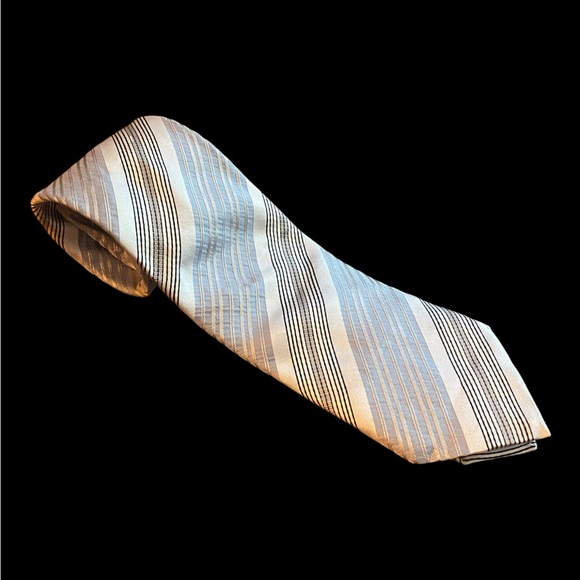 GIORGIO ARMANI
REGIMENTAL TIE - SILVER - Picture 1 of 10